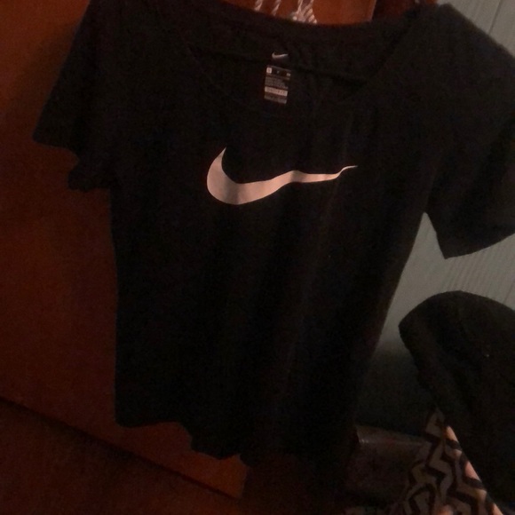 nike tee